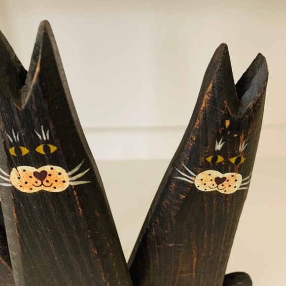 Vintage Wood Primitive 3 Folk Art Black Cats Figurine Pumpkins Halloween Fall - Picture 3 of 11